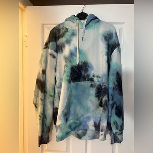 tie dye hoodie